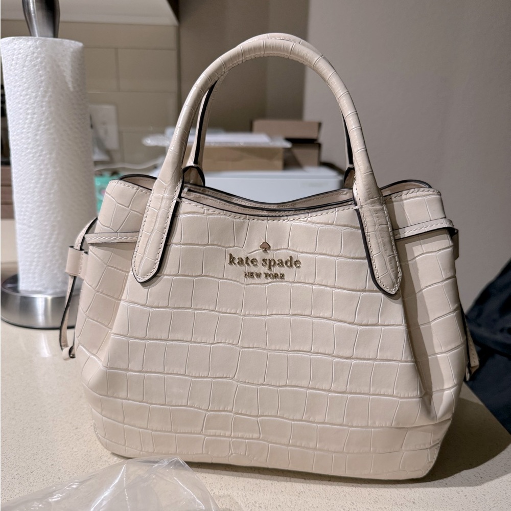 Dumpling croc embossed small satchel #katespade